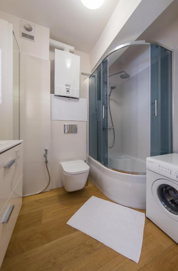 Komfortowy Apartament W Centrum Ustronia Buitenkant foto