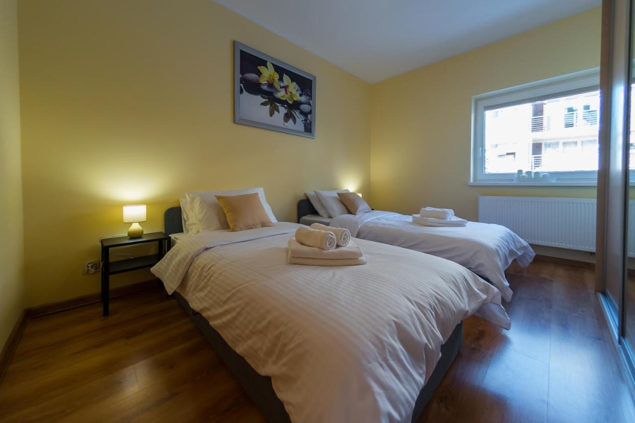 Komfortowy Apartament W Centrum Ustronia Buitenkant foto