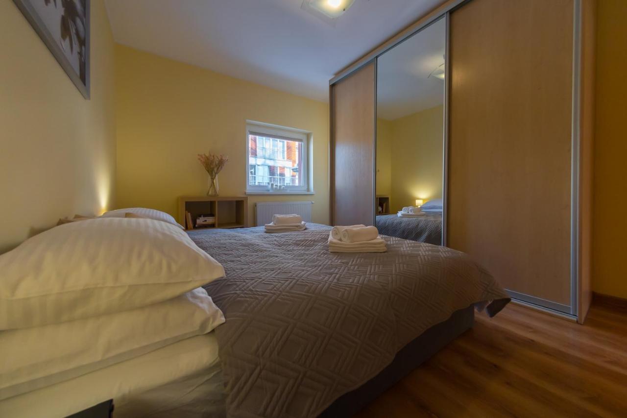 Komfortowy Apartament W Centrum Ustronia Buitenkant foto