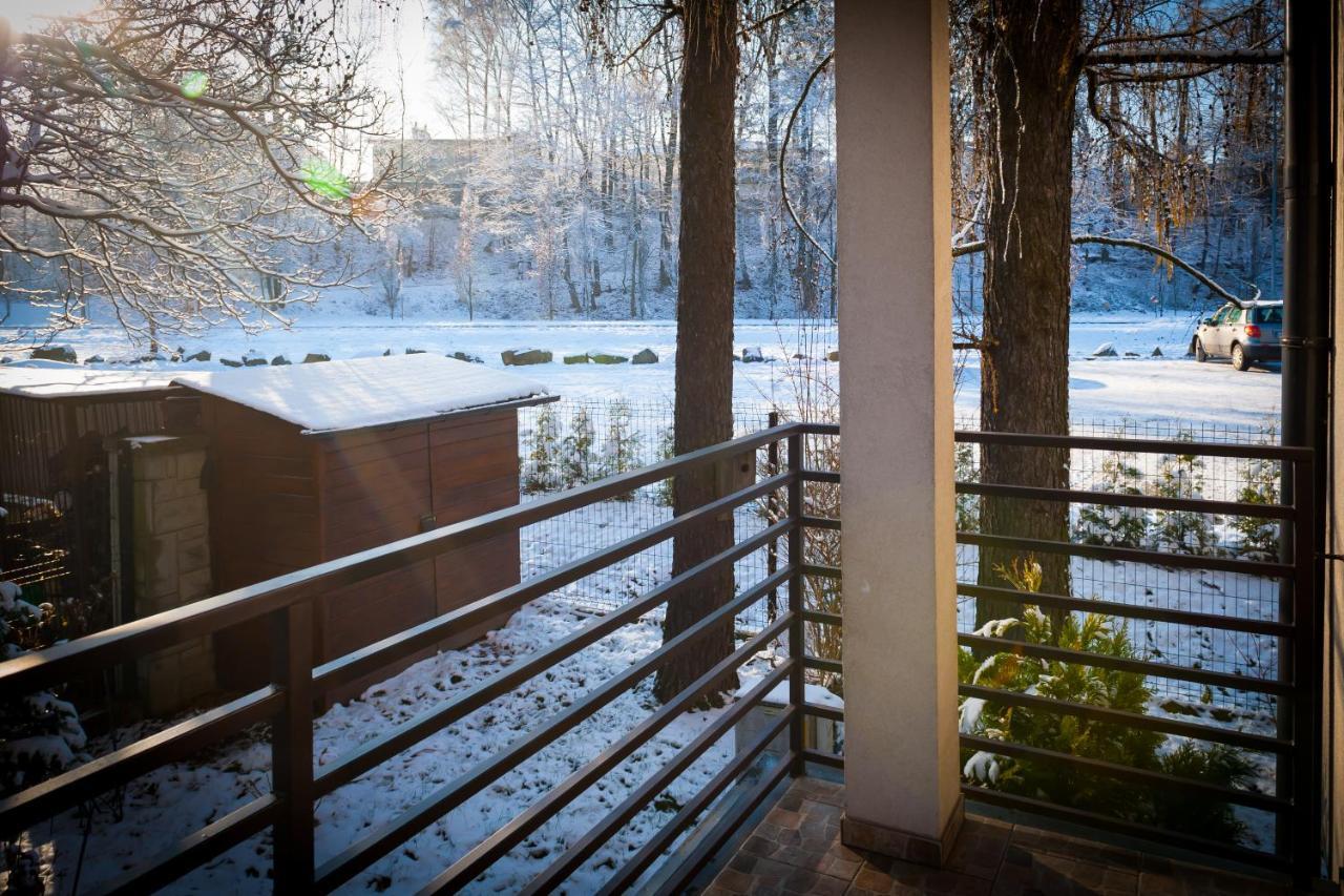 Komfortowy Apartament W Centrum Ustronia Buitenkant foto