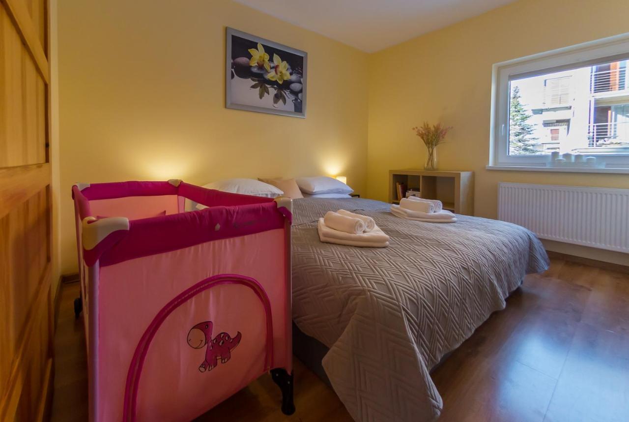Komfortowy Apartament W Centrum Ustronia Buitenkant foto