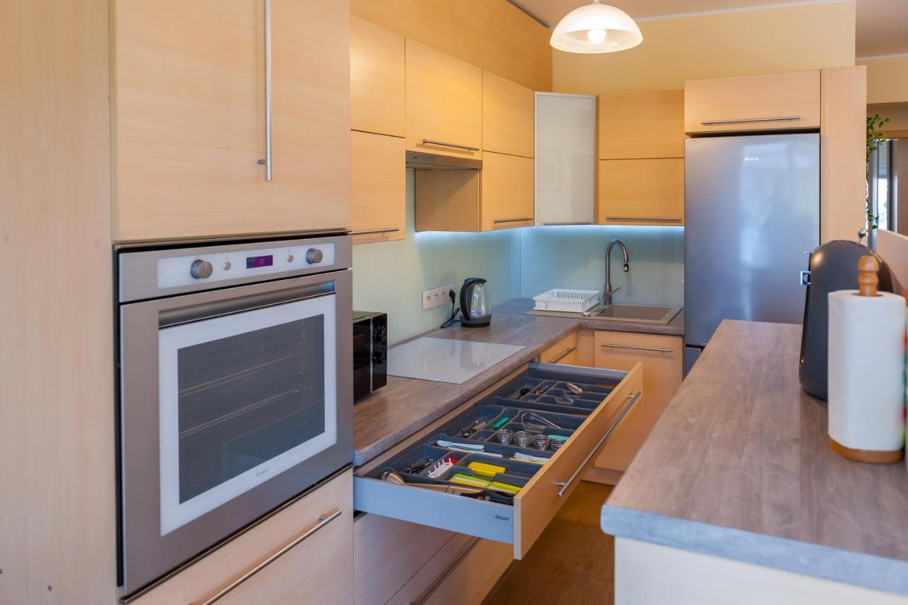 Komfortowy Apartament W Centrum Ustronia Buitenkant foto