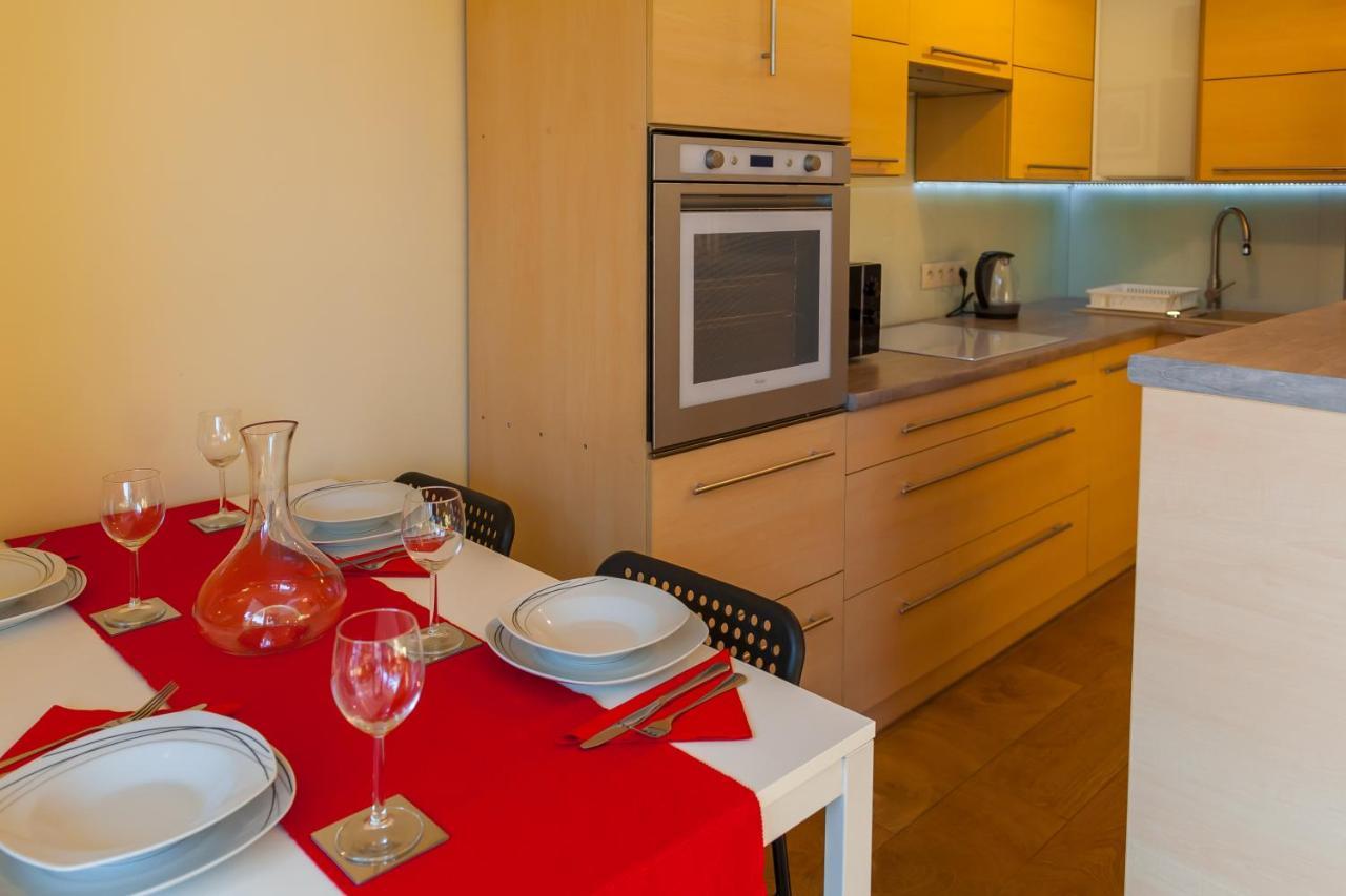 Komfortowy Apartament W Centrum Ustronia Buitenkant foto