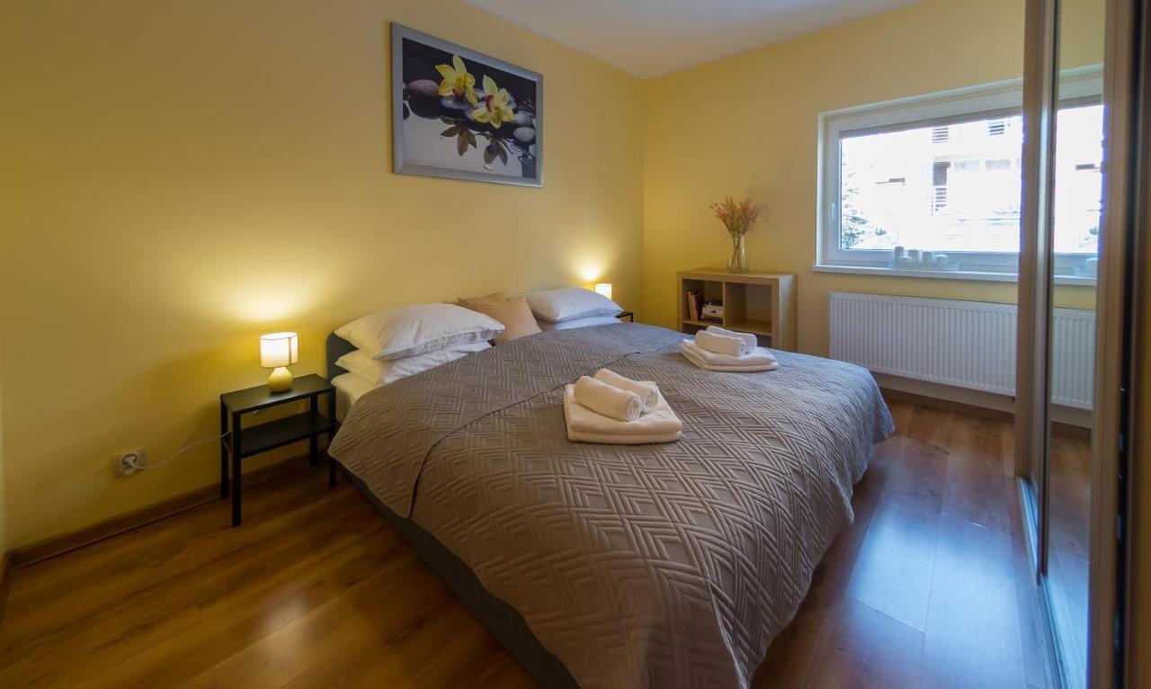 Komfortowy Apartament W Centrum Ustronia Buitenkant foto