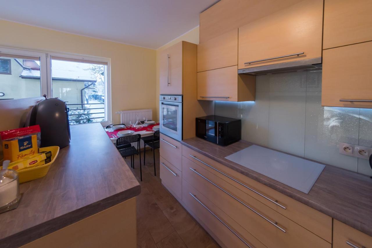 Komfortowy Apartament W Centrum Ustronia Buitenkant foto