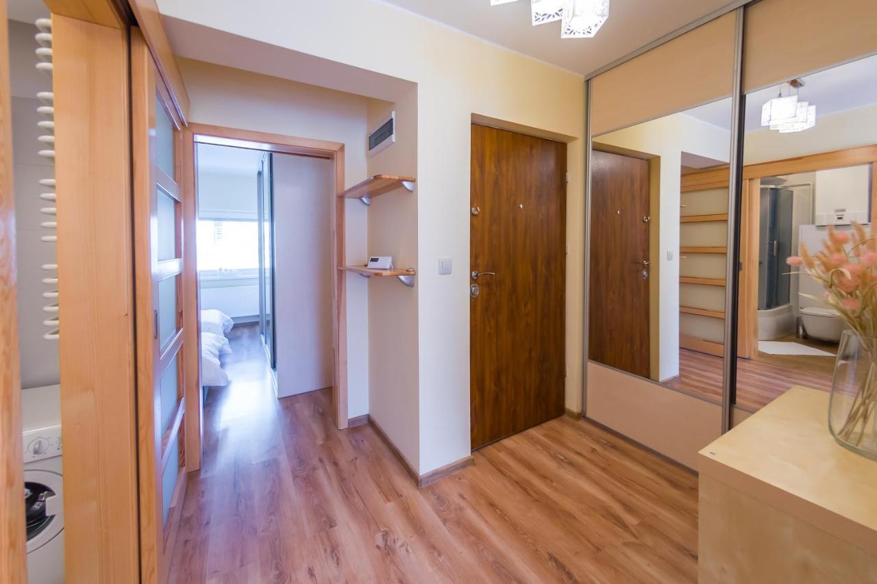 Komfortowy Apartament W Centrum Ustronia Buitenkant foto