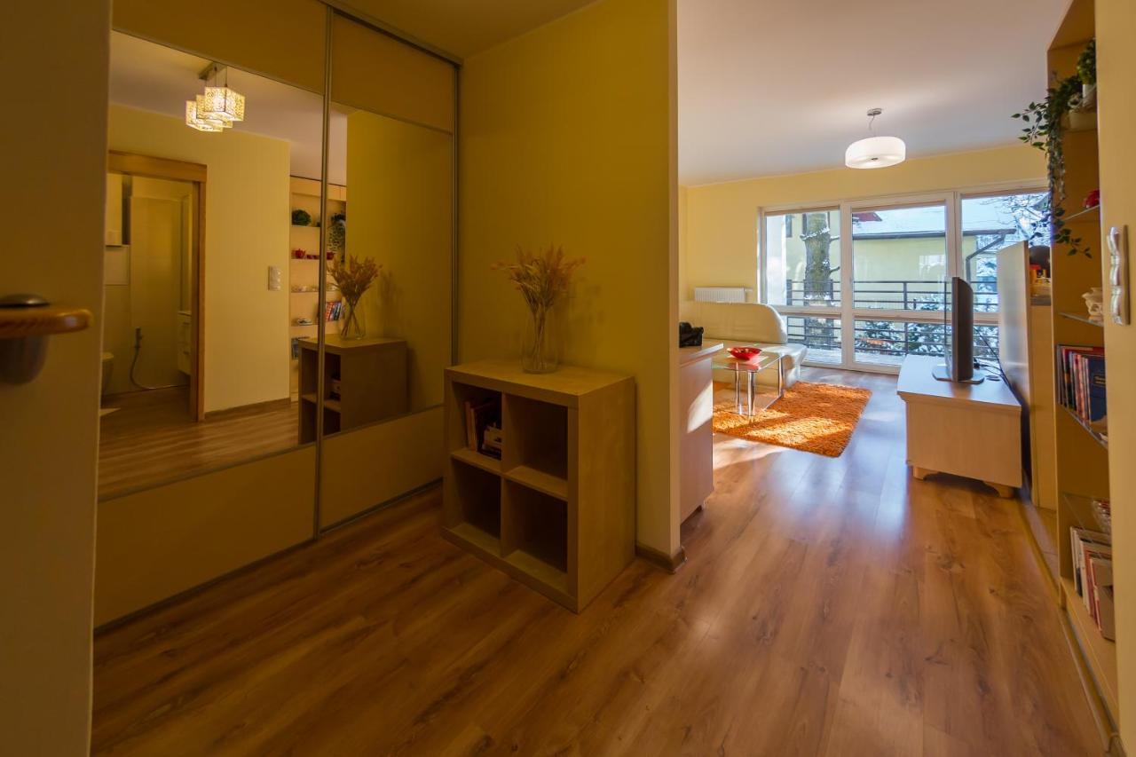 Komfortowy Apartament W Centrum Ustronia Buitenkant foto