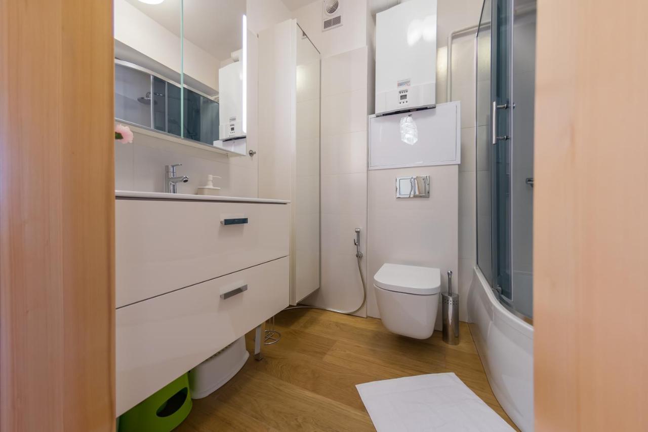 Komfortowy Apartament W Centrum Ustronia Buitenkant foto